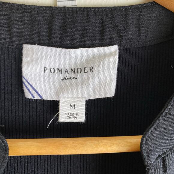 Tuckernuck Livia Puff Sleeve Top Size M Black Rayon Casual Preppy Pomander Place - Picture 10 of 13